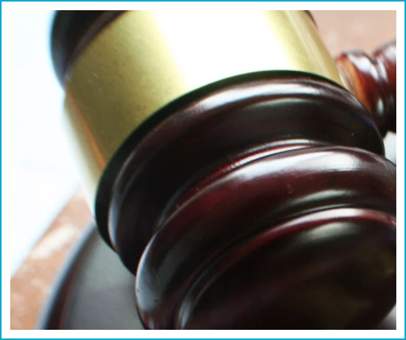 large image of a gavel